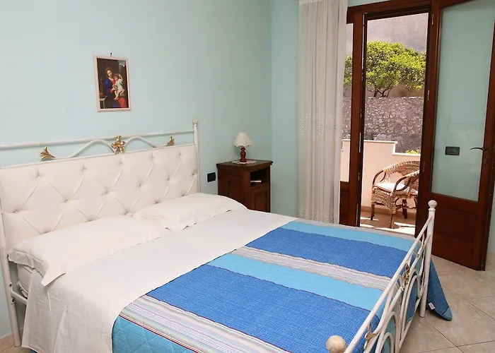 Minerva 3* Castro (Lecce)